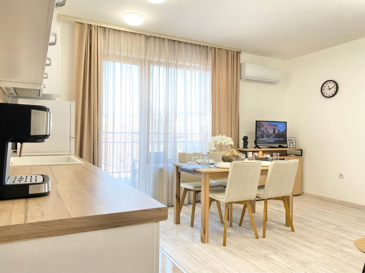 Central Apartment For 4 Guests Next To State Opera Стара-Загора Экстерьер фото