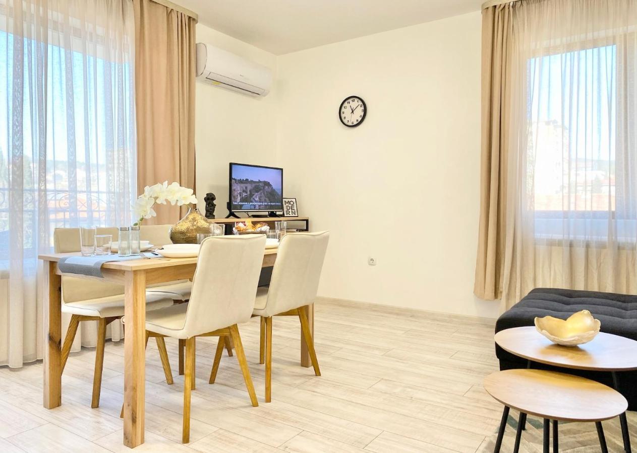 Central Apartment For 4 Guests Next To State Opera Стара-Загора Экстерьер фото